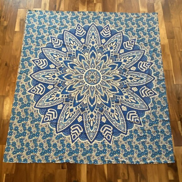 Wall Tapestry Mandala Blue Large 81” X 85” Bedroom Dorm room Hippie Eye Catching - Picture 1 of 3